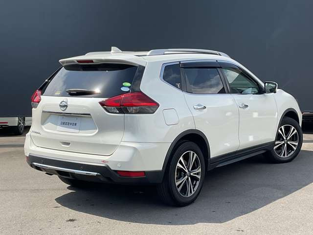 エクストレイル2.0 20Xi