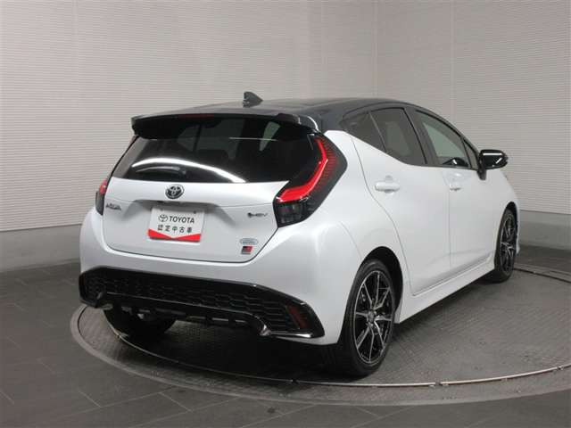 アクア1.5 GRスポーツ