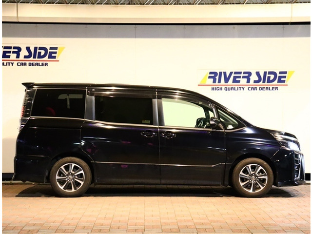 ヴォクシー2.0 ZS