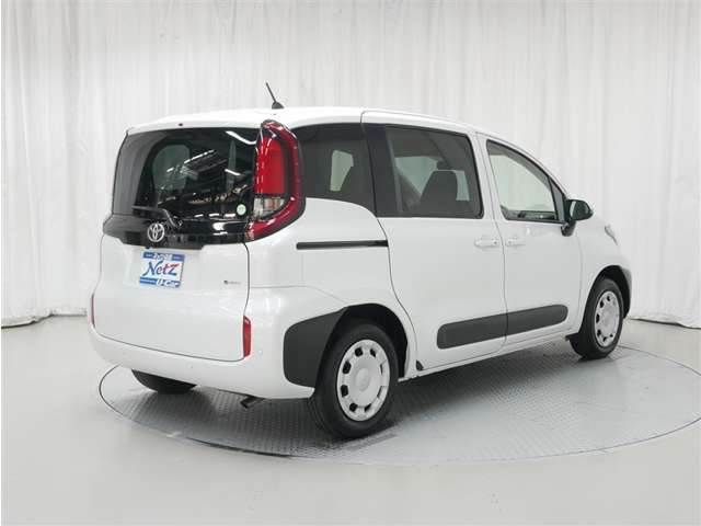 シエンタハイブリッド 1.5 G E-Four 4WD