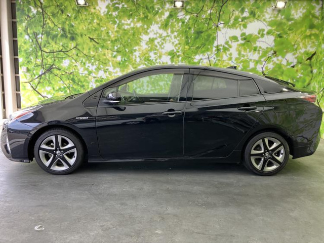 プリウス1.8 S セーフティ プラス