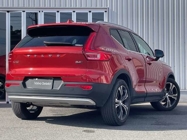 XC40B4 AWD インスクリプション 4WD