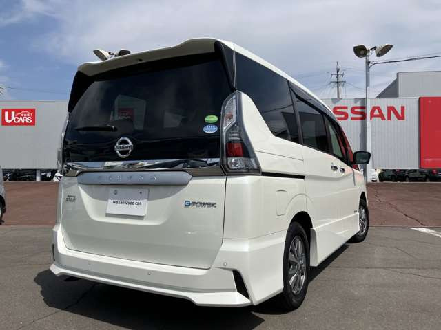 セレナ1.2 e-POWER ハイウェイスターV