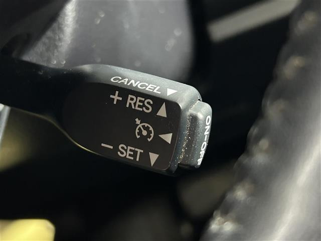 エスクァイアハイブリッド1.8 Gi プレミアムパッケージ ブラックテイラード