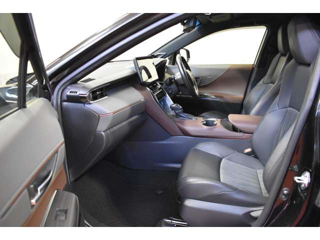 ハリアー2.5 ハイブリッド E-Four Z 4WD