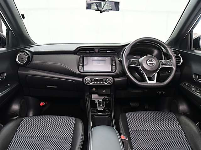 キックス1.2 X FOUR 90周年記念車 (e-POWER) 4WD