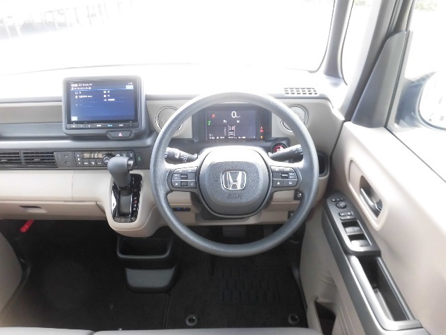 N-BOXジョイ 2トーン