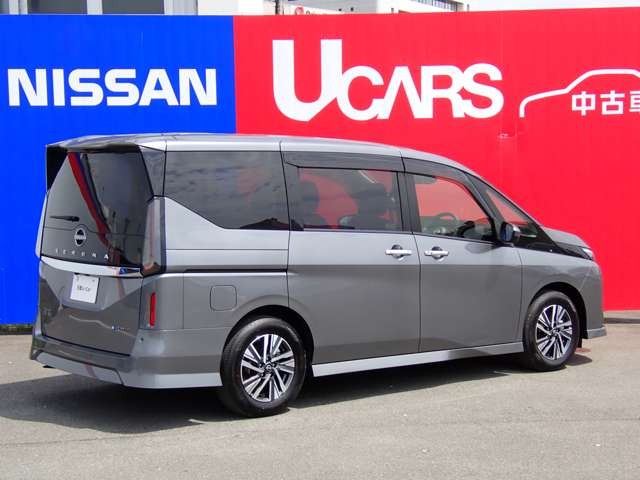 セレナ1.4 e-POWER ハイウェイスターV