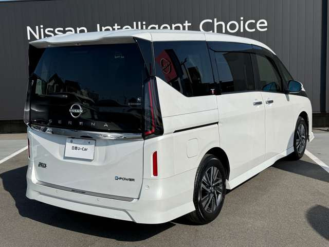 セレナ1.4 e-POWER ハイウェイスターV