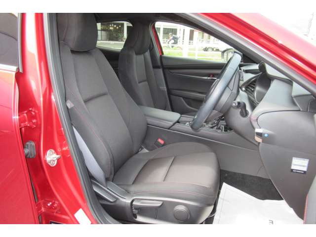 MAZDA3ファストバック1.5 15S ブラックトーンエディション 4WD