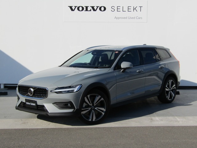V60クロスカントリーウルトラ B5 AWD 4WD