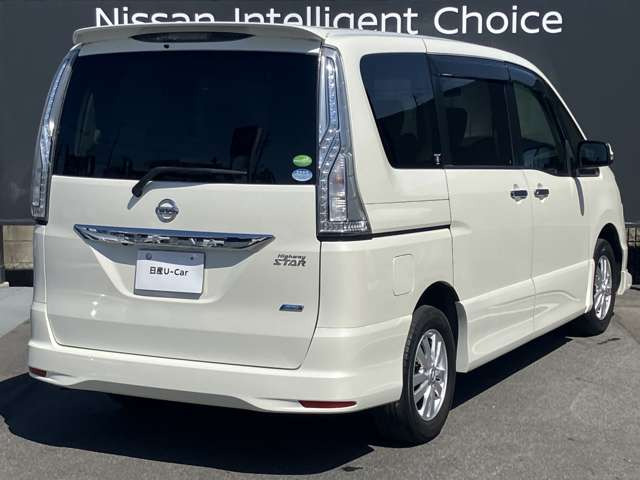 セレナ2.0 ハイウェイスター V エアロモード+Safety 4WD