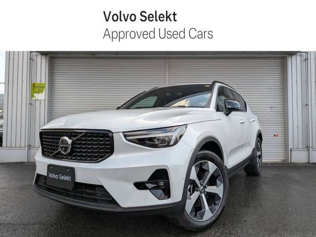 XC40ウルトラ B4 AWD ダークエディション 4WD