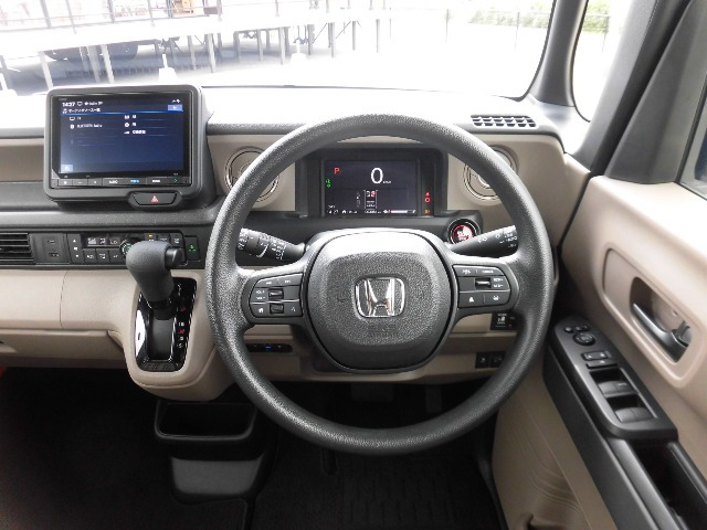 N-BOXジョイ 2トーン