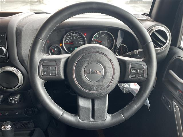 ラングラーアンリミテッド サハラ 4WD