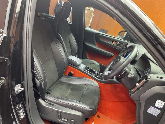 XC40T5 AWD Rデザイン 4WD