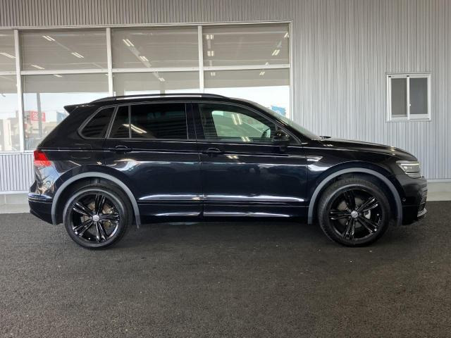 ティグアンTDI 4モーション Rライン ブラックスタイル ディーゼル 4WD