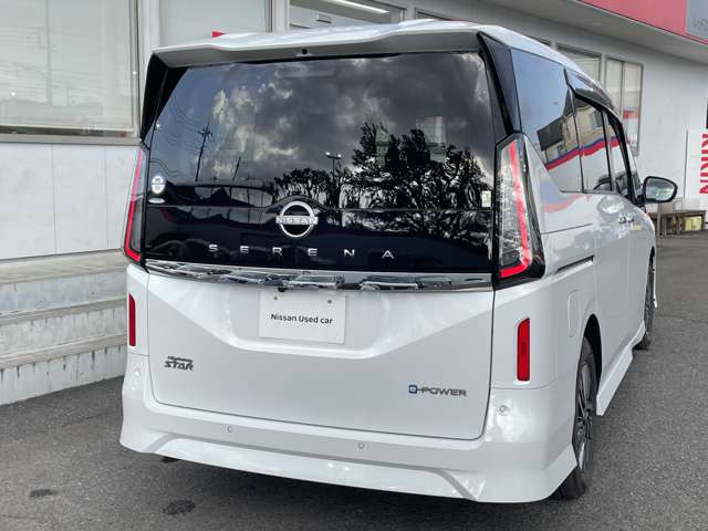 セレナ1.4 e-POWER ハイウェイスターV