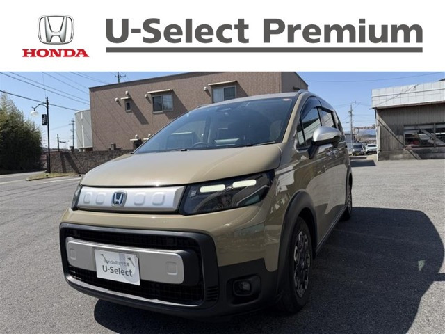 フリード1.5 e:HEV クロスター