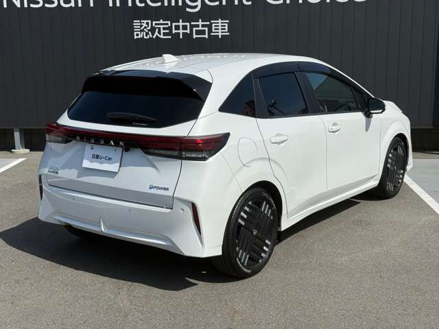 ノートオーラ1.2 G レザーエディション