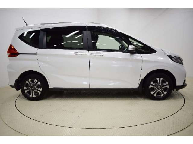 フリード1.5 クロスター ホンダセンシング 4WD