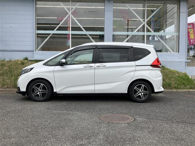 フリード+1.5 クロスター ホンダセンシング