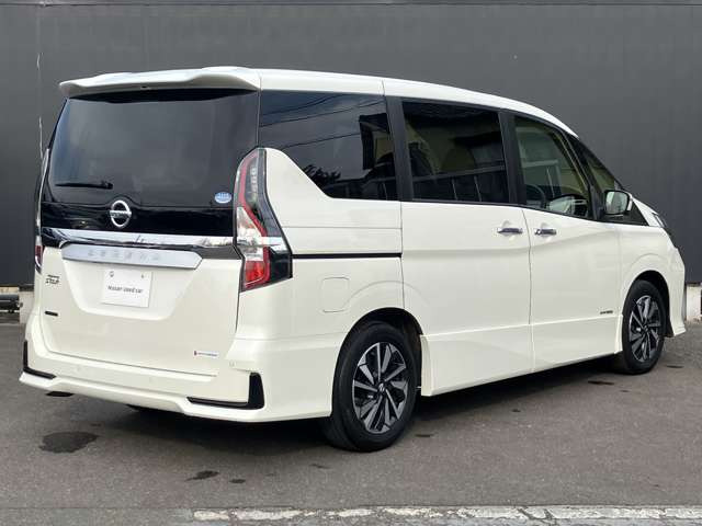 セレナ2.0 ハイウェイスターV