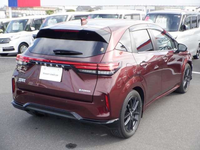 ノートオーラ1.2 G レザーエディション