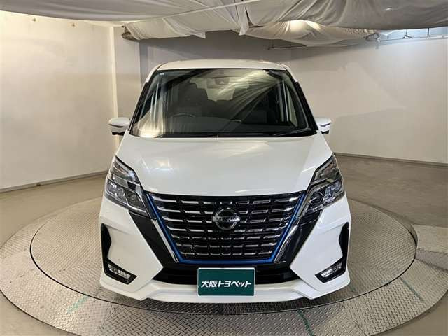 セレナ1.2 e-POWER ハイウェイスターV