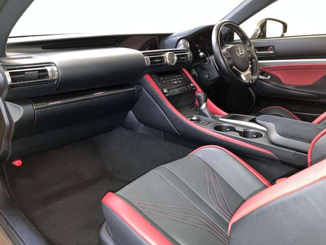 RC Fカーボンエクステリアパッケージ