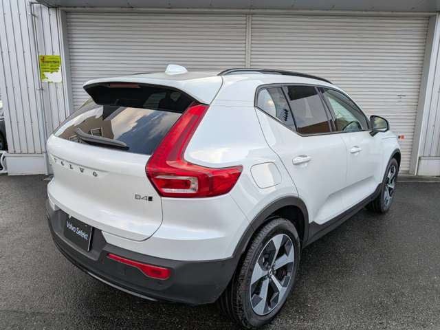 XC40ウルトラ B4 AWD ダークエディション 4WD