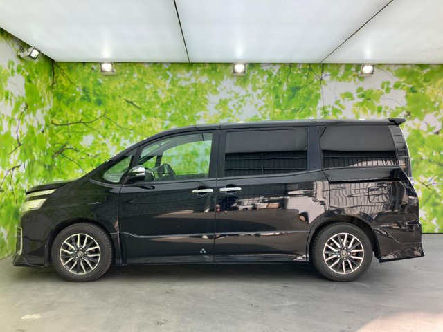 ヴォクシー2.0 ZS 煌