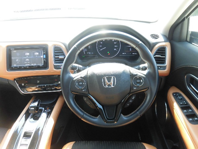 ヴェゼル1.5 ハイブリッド Z ホンダセンシング