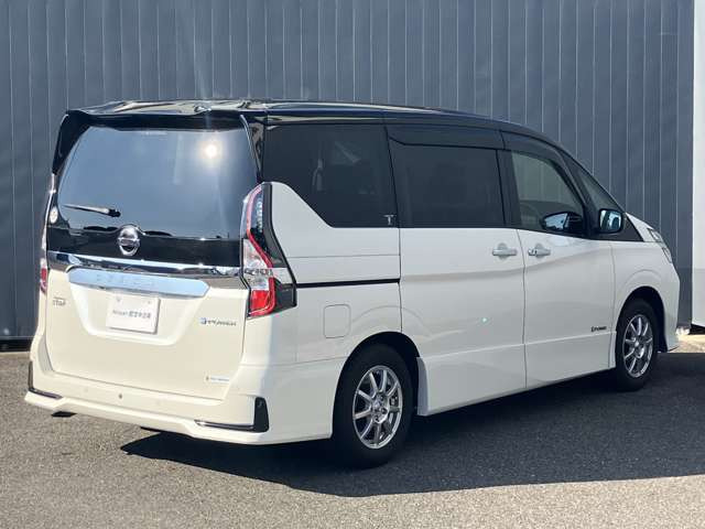 セレナ1.2 e-POWER ハイウェイスターV