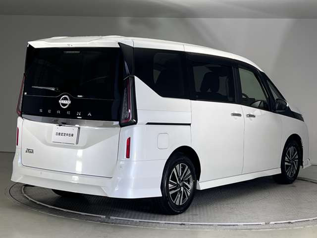 セレナ2.0 ハイウェイスターV