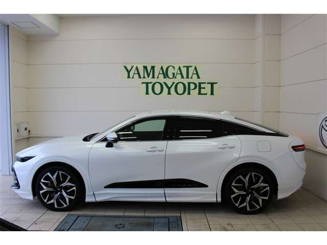 クラウンクロスオーバー2.5 G アドバンスト レザー パッケージ E-Four 4WD