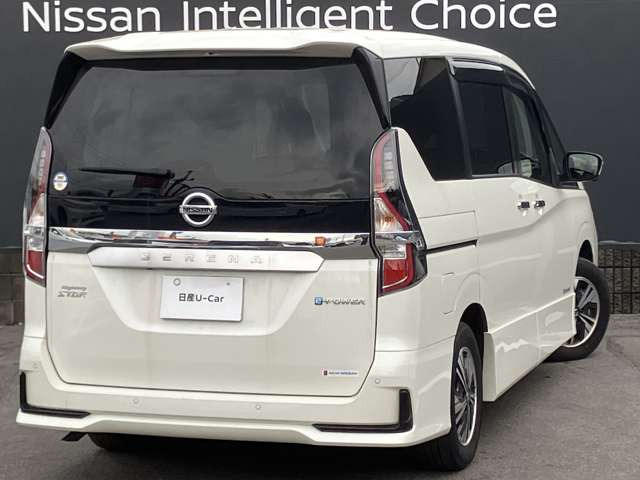 セレナ1.2 e-POWER ハイウェイスターV