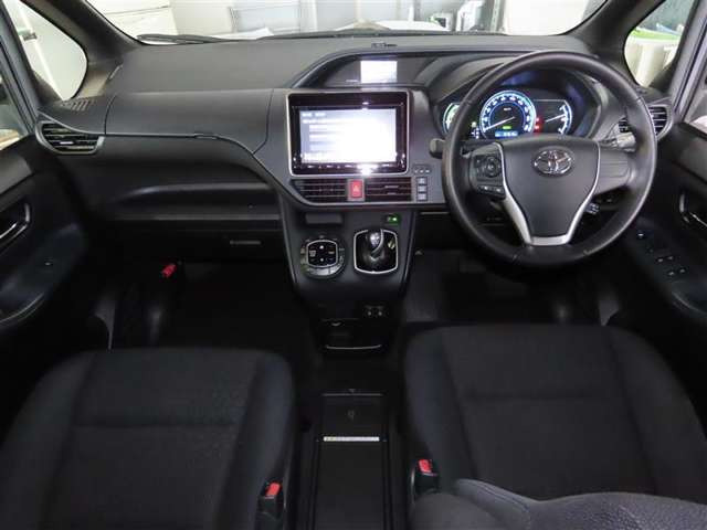 ヴォクシー1.8 ハイブリッド V