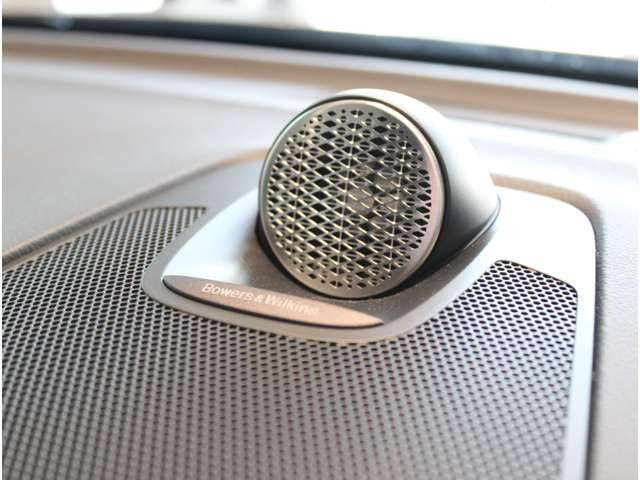 XC60ウルトラ T6 AWD プラグイン ハイブリッド 4WD