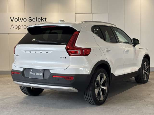 XC40ウルトラ B4 AWD 4WD