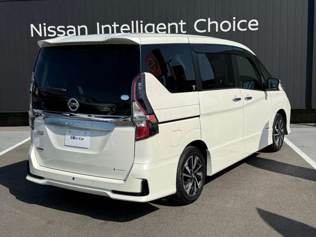 セレナ2.0 ハイウェイスターV