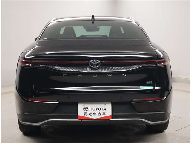 クラウンクロスオーバー2.5 G アドバンスト レザー パッケージ E-Four 4WD