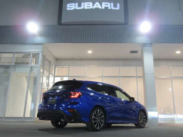 レヴォーグ1.8 STI スポーツ EX 4WD