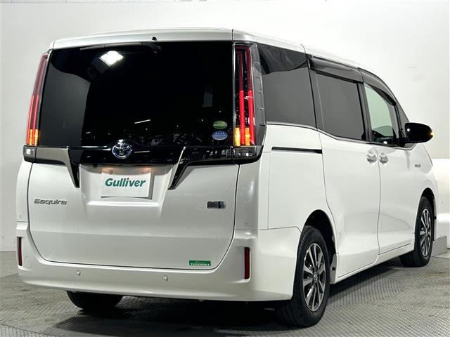 エスクァイアハイブリッド1.8 Gi プレミアムパッケージ ブラックテイラード