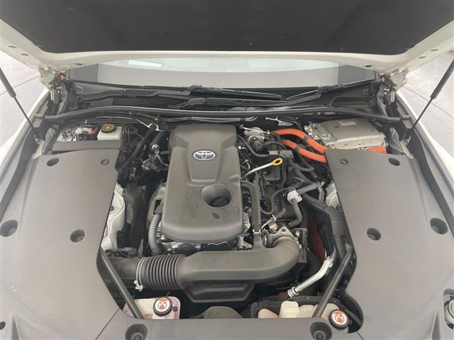 クラウンハイブリッド 2.5 RS Four 4WD