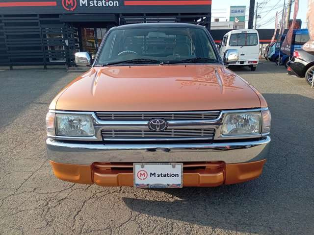 ハイラックススポーツピックアップ 2.0 エクストラキャブ 標準ボディ