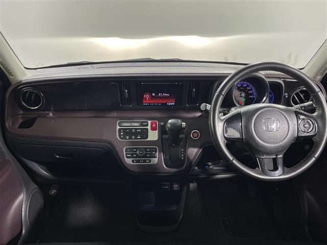 N-ONEプレミアム ツアラー Lパッケージ