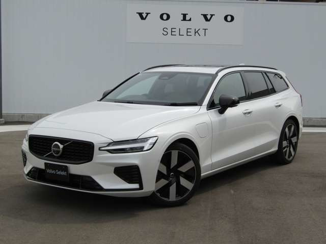 V60ウルトラ T6  AWD プラグインハイブリッド 4WD