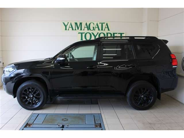 ランドクルーザープラド2.8 TX Lパッケージ マットブラック エディション ディーゼル 4WD