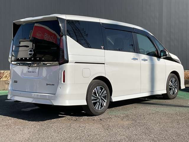 セレナ1.4 e-POWER ハイウェイスターV